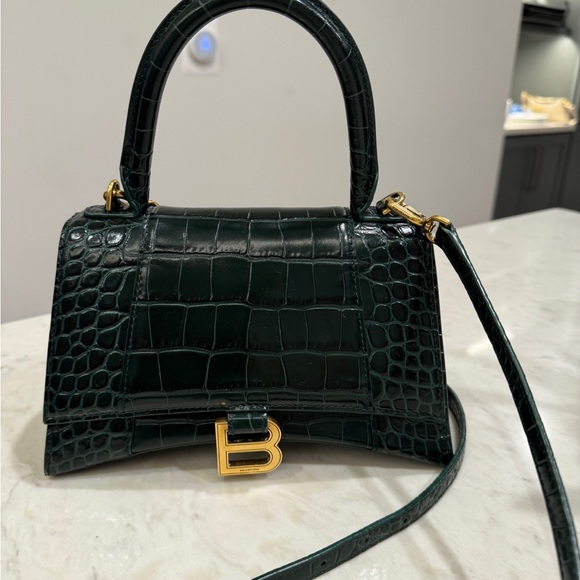 Hourglass SMALL Green Embossed - Picture 2 of 10